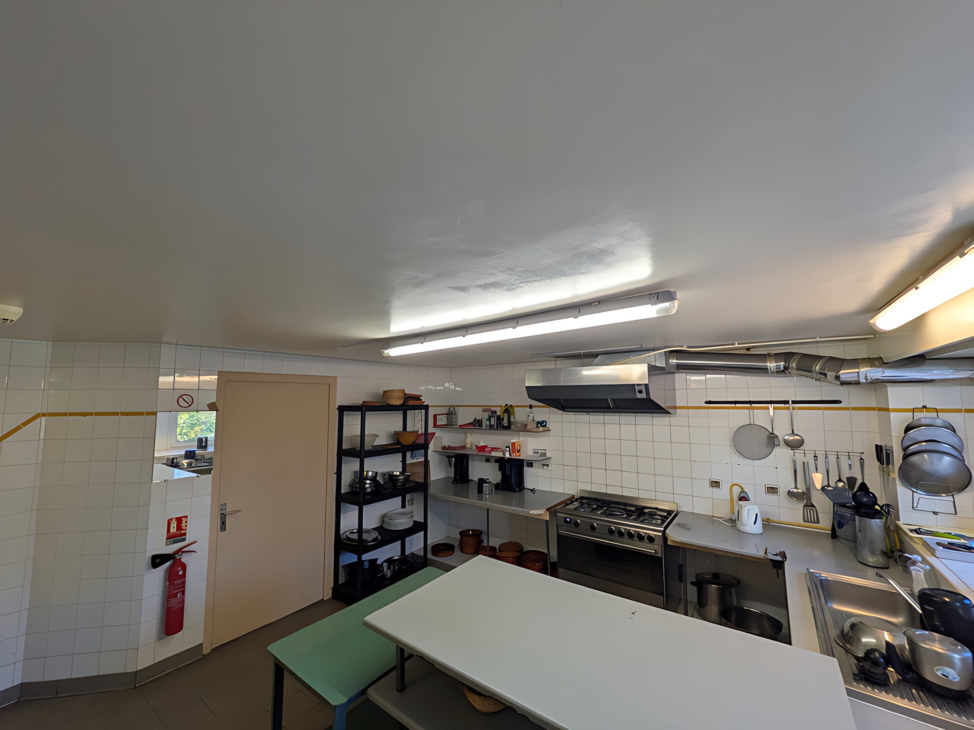 The gîte's equipped kitchen